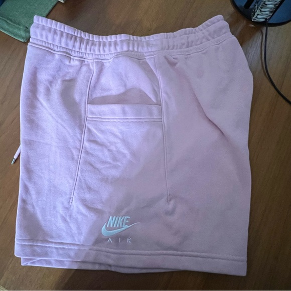 Pink Shorts Nike Women’s Club Fleece NEW NWT XL - Picture 14 of 14